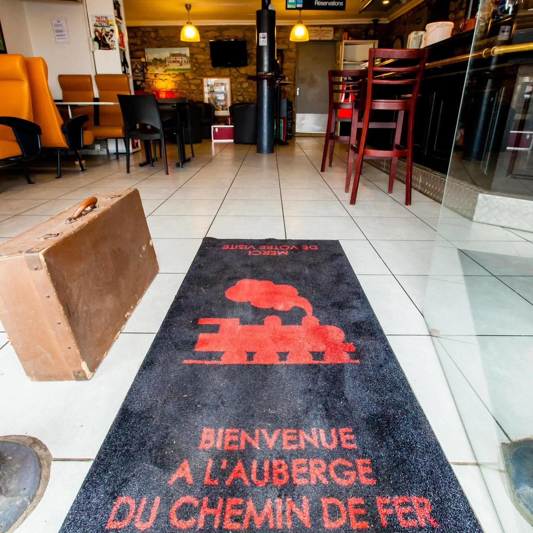Appartements De L'Auberge Du Chemin De Fer Lanester Exterior photo